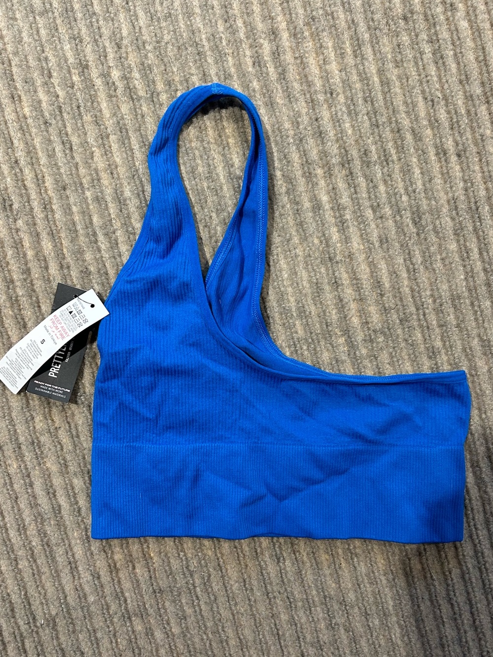 PrettyLittleThing Contour Rib Halterneck Crop Top Bright Blue